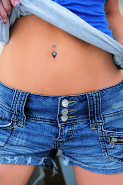 Amanda Denim in "Amanda Denim for La Zona Models " via lazonamodelos.com